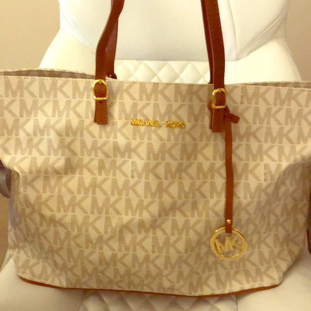 Michael Kors Signature Monogram Large Tote Bag
